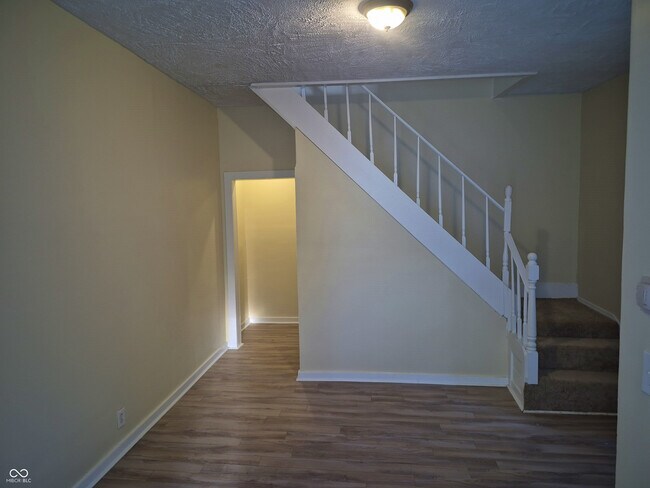 Photo - 328 N Elder Ave