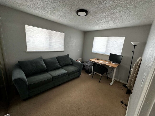 Photo - Available December! Cosy duplex in Potter Highlands!