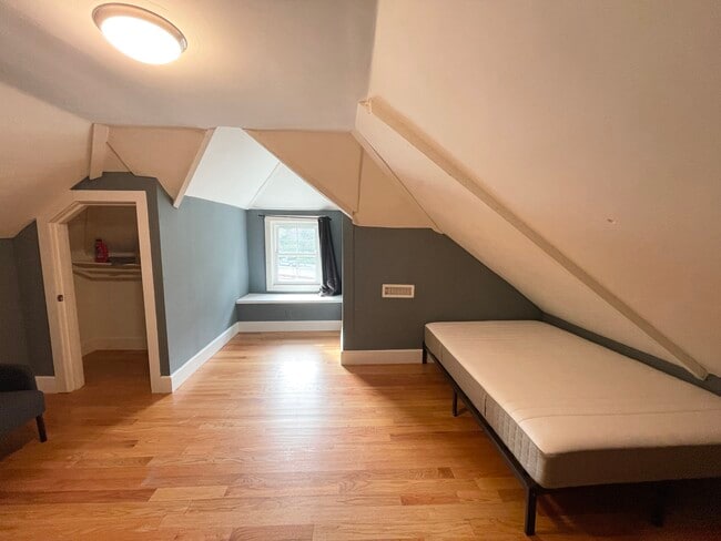 Photo - 1860 Commonwealth Ave Unit 1860