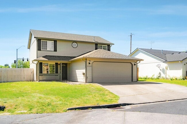 Building Photo - $500 move-in special! Spacious 4-bdrm/2.5-bath Hillsboro home. Fenced yard w/ covered deck, 2-car...