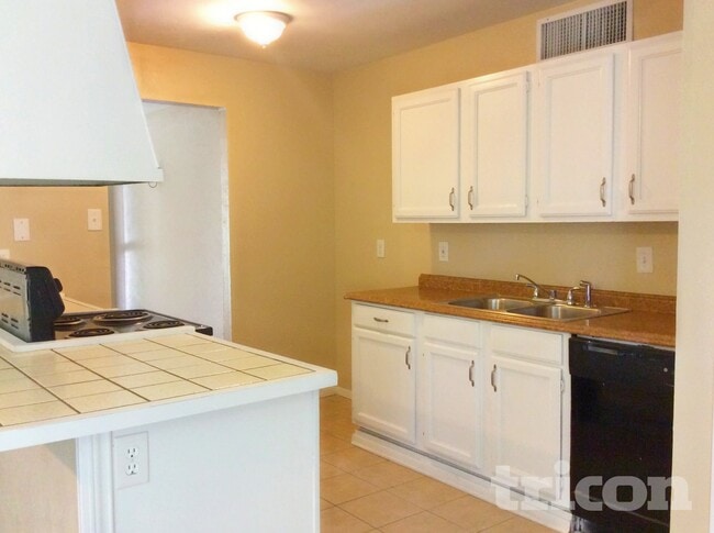 Photo - 7110 Christie Ln