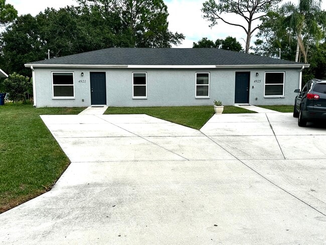 Photo - 4921 20th St Ct E