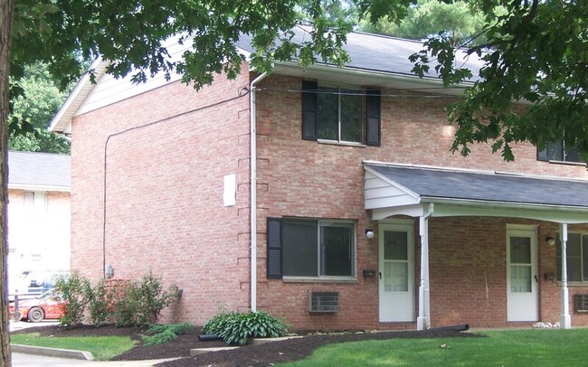 Photo - 471 Brentwood Dr Rental
