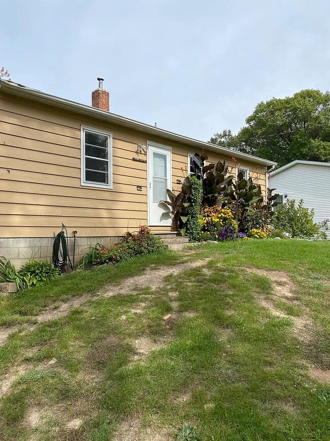 Photo - 2099 317th Ave NE