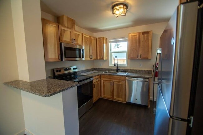 Photo - S St 7 plex Unit 1642 S St