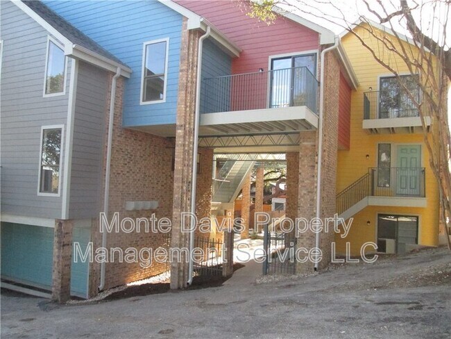 Building Photo - 513 S Park Dr Unit 301