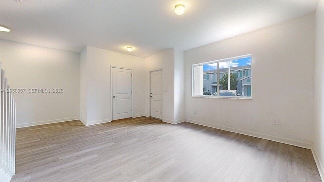 Photo - 388 NW 12th Pl