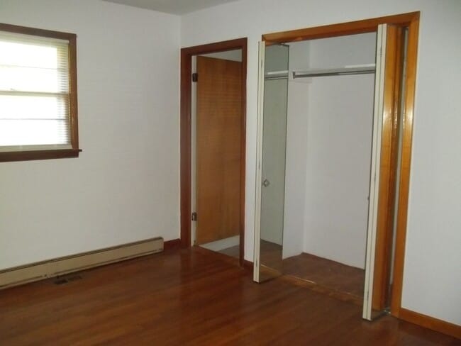 Photo - 115 Armstrong Cir