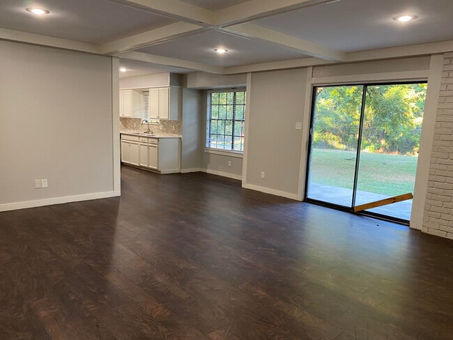 Photo - 6408 Bel Air Dr