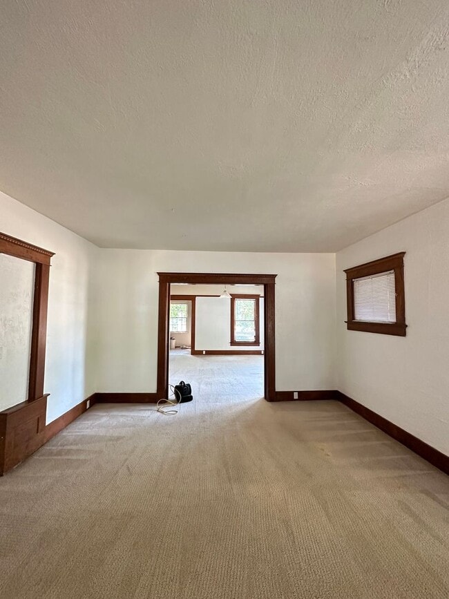 Photo - NW 5th Unit 01