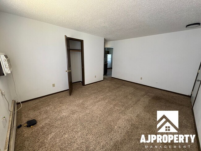 Photo - 112 W 43rd St Unit 1