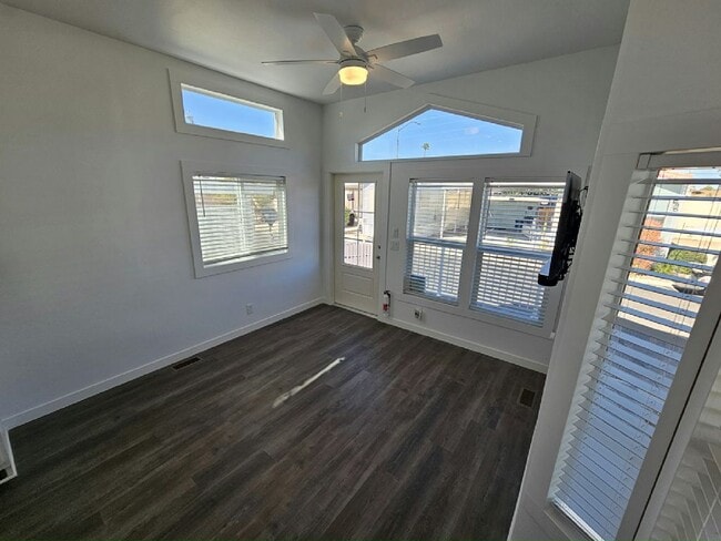 Photo - 3020 E Main St
