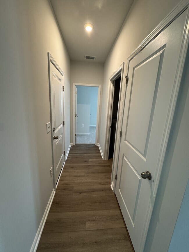 Photo - 3067 Visionary Dr