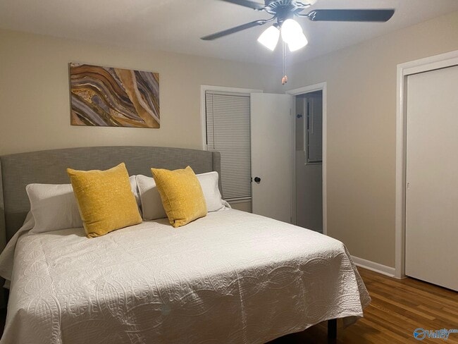 Photo - 2201 Shady Ln Dr NW