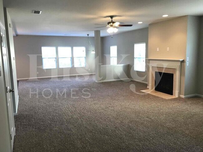 Photo - 3011 Sweetspire Rd