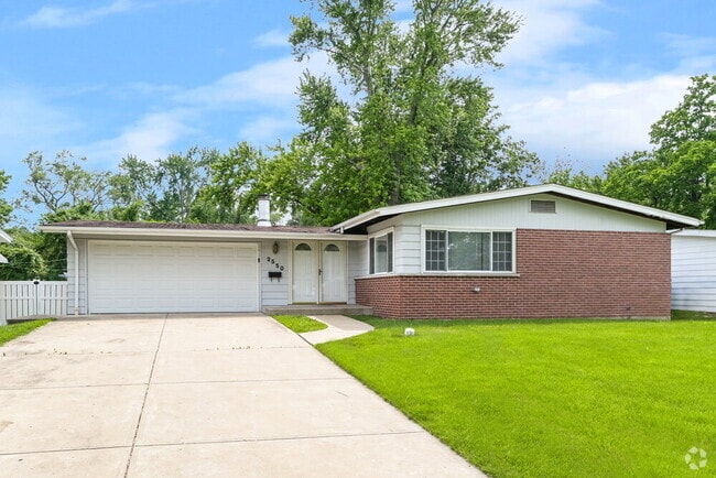 Building Photo - 2550 N Waterford Dr Rental