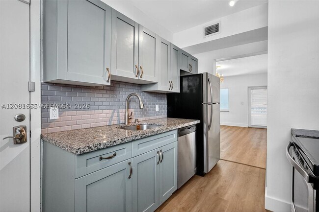 Photo - 7207 Bay Dr E Unit 25