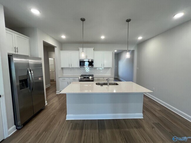 Photo - 3142 Mead Wy SE