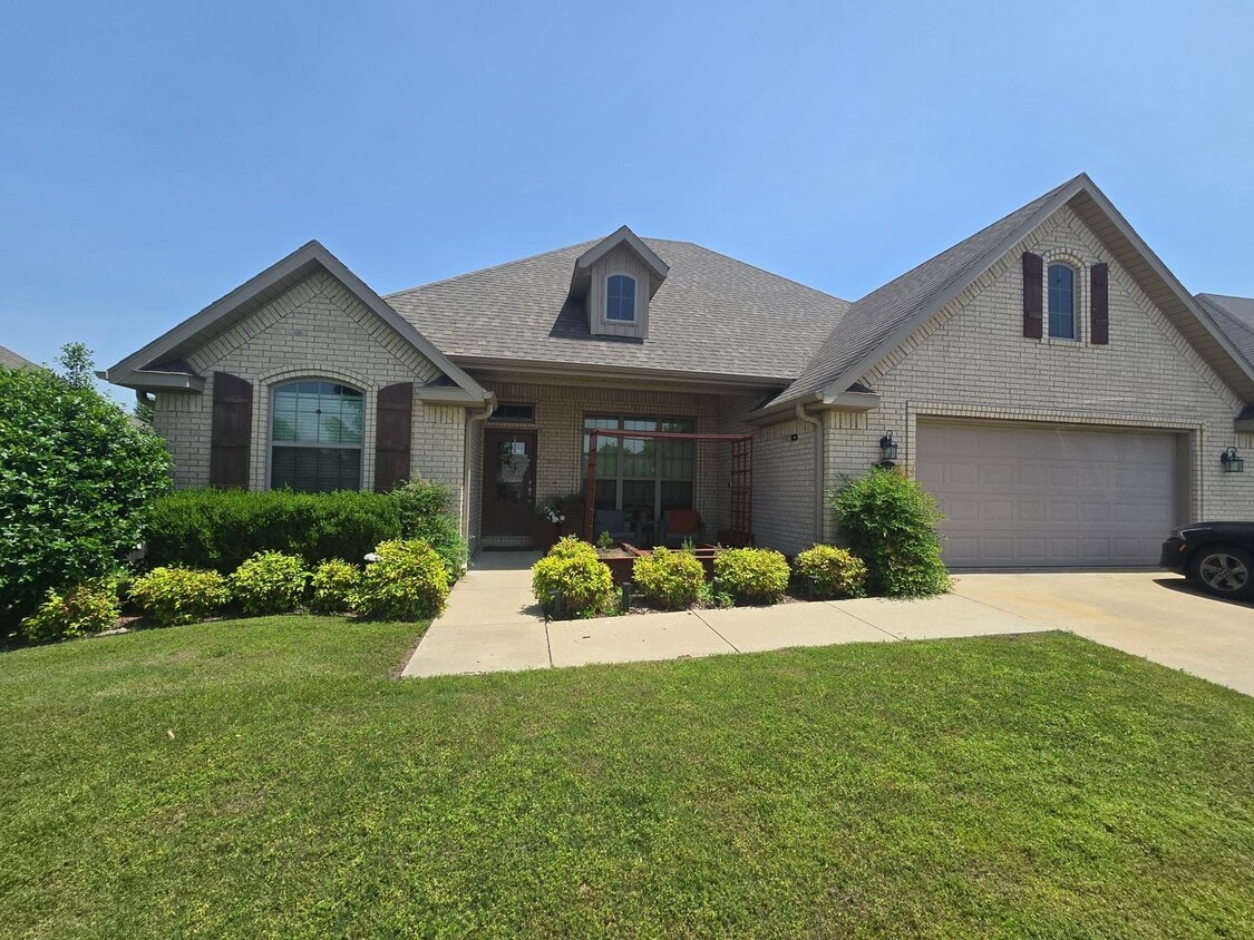 Fabulous 4BR Home Walking Distance to Ston... - Fabulous 4BR Home Walking Distance to Ston...