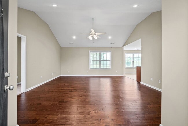 Photo - Beautifully Maintained 3 Bedroom Ranch Home