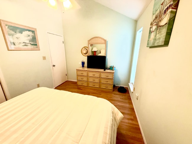 Photo - 17614 Front Beach Rd