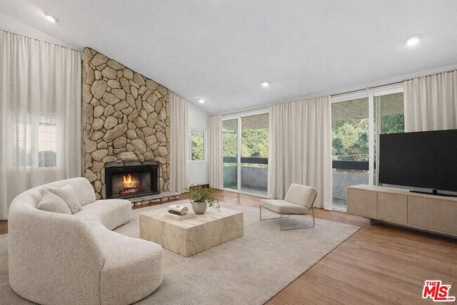 Photo - 4345 Canoga Ave