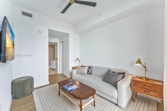 Photo - 2678 Tigertail Ave Unit 1505