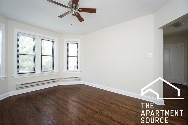 Photo - 3855 N Greenview Ave Unit 3S