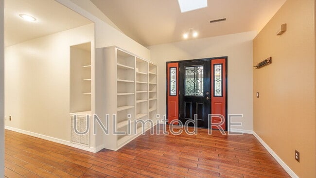 Photo - 8407 N Live Oak Dr