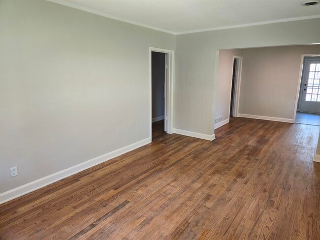 Photo - 1035 Treadwell St