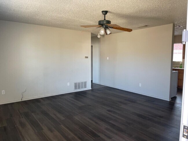 Photo - 1508 82nd St