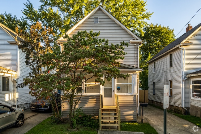 Building Photo - 312 Upland Ave Rental