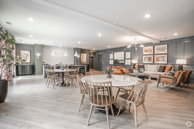 Leasing Office - The Chadwick