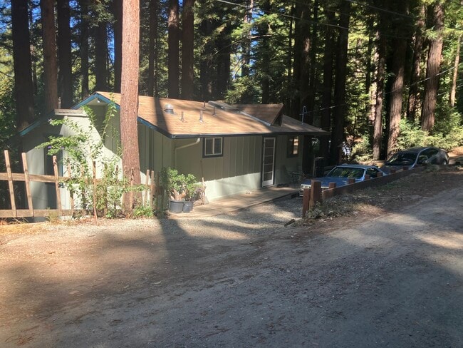 Photo - 12235 Volver Ave Unidad 12235 Volver ave B