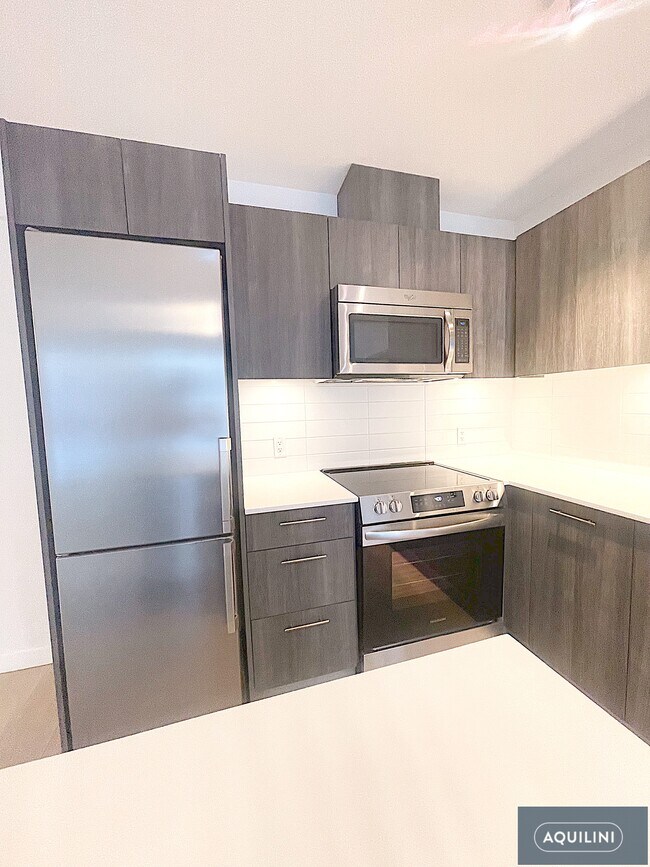 Photo - Centre South - 301 Unit 301