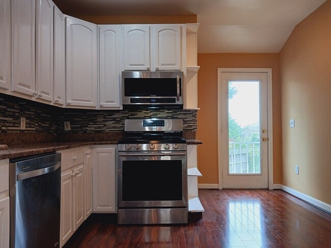 Photo - 2603 Hamlin St NE