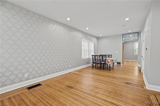 Photo - 11 Baynes St