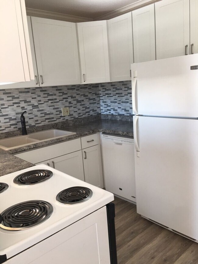92 Quarry Hl Rd Unit 2