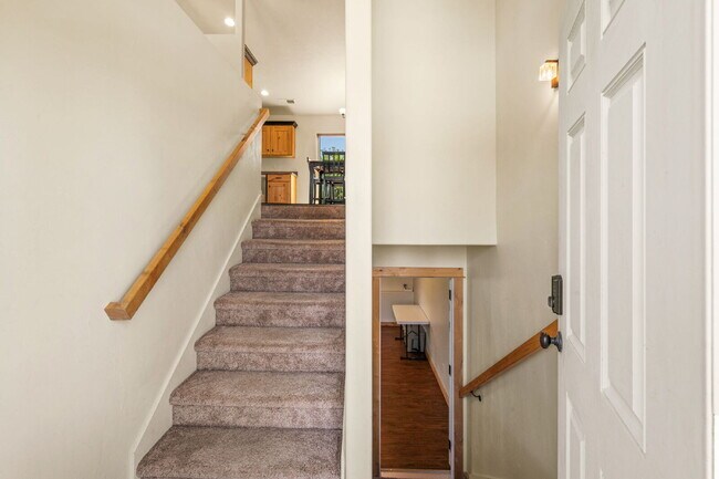 Photo - Spacious 3-Bed, 2-Bath Upper-Level Duplex