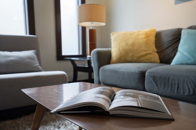 Photo - 1208 E Thomas St Unidad SI ID1324809P