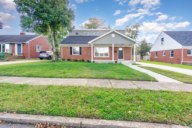 Photo - 358 Sheridan Dr