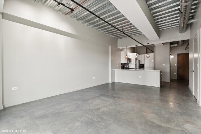 Photo - 1255 N Milwaukee Ave Unidad 506