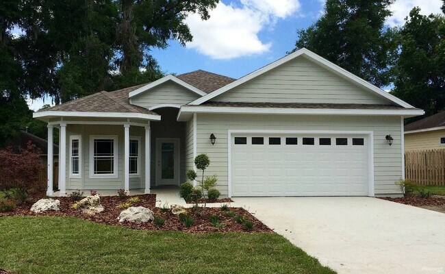 Photo - 1731 SW 66th Dr