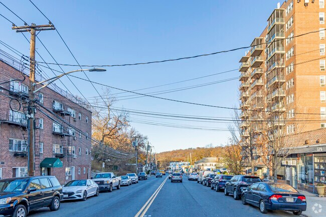 Contexto - 385 McLean Ave