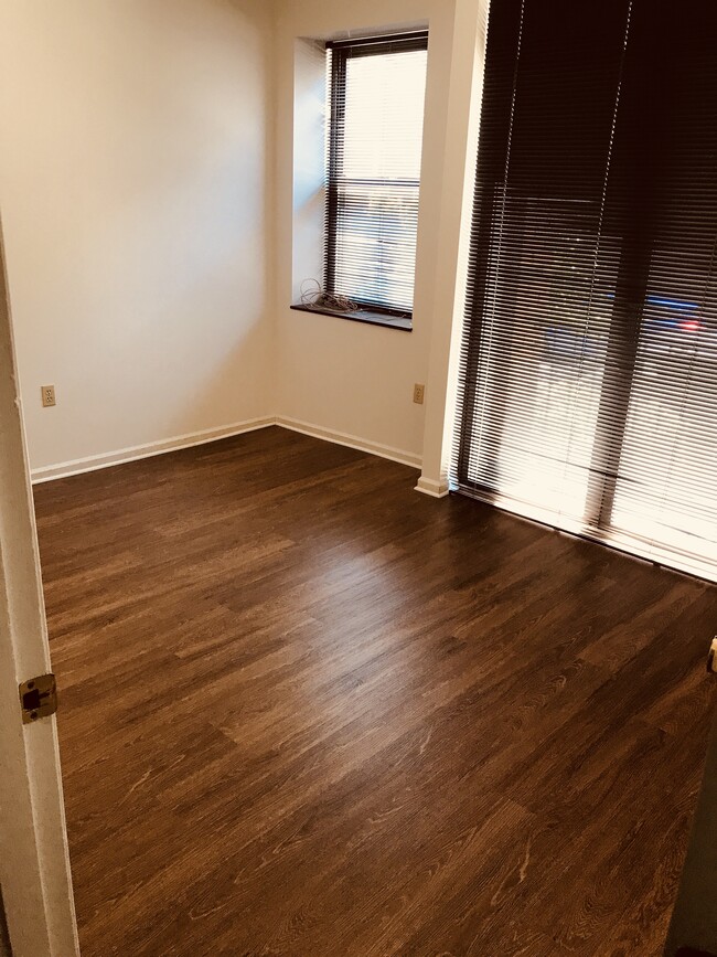 Photo - 5607 Elmer St Unidad 105