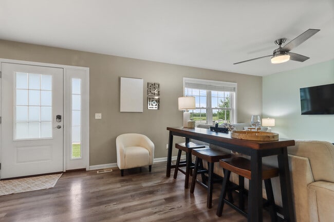 Photo - 1631 Smith Ln