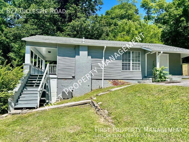 Photo - 822 Gillespie Rd