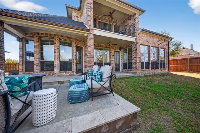Photo - 301 Foxcroft Ln