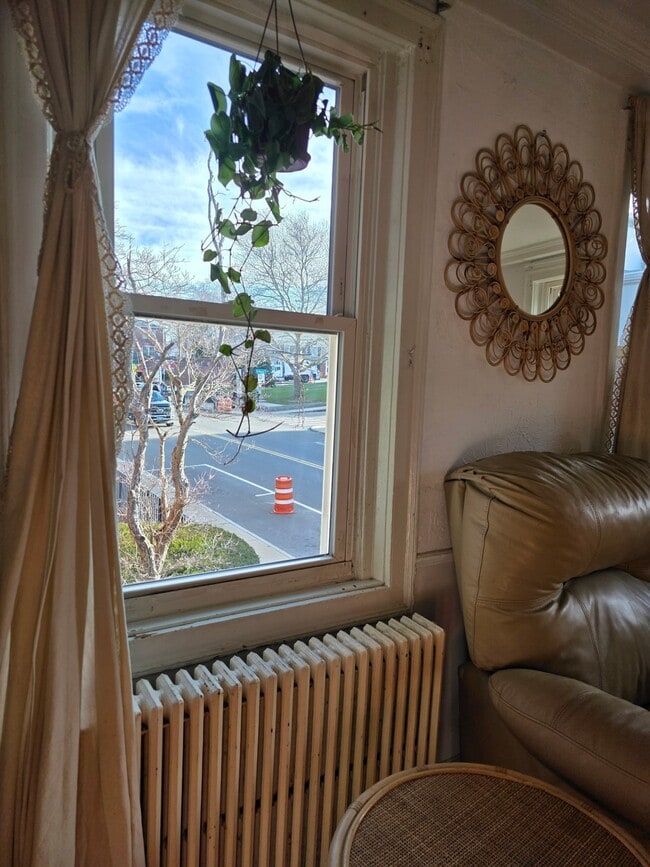 Photo - 37 Court St Unit 2