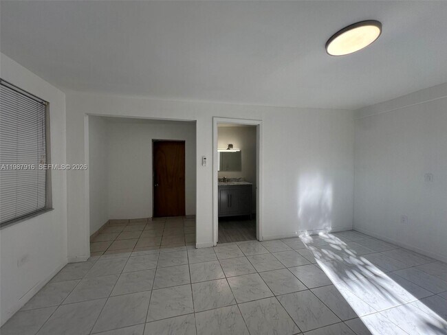 Photo - 11500 SW 40th St Unit 1